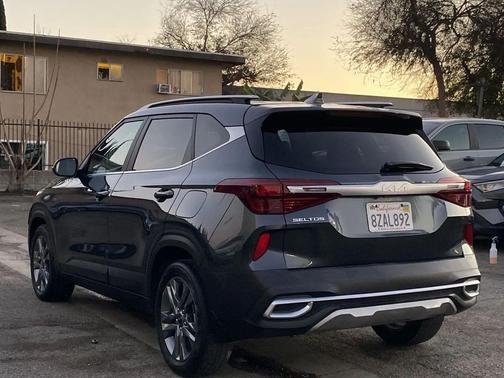 2022 Kia Seltos S