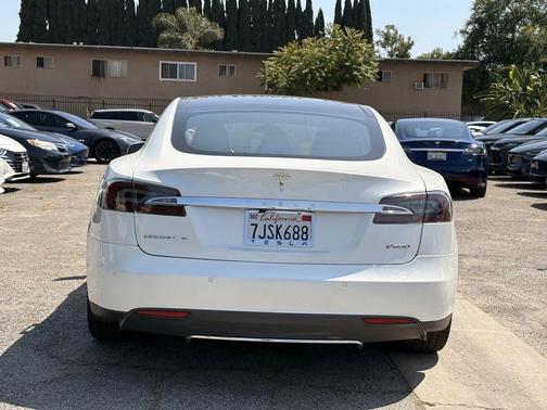 White 2014 Tesla Model S P85D