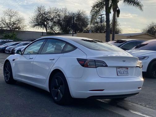 2023 Tesla Model 3 Standard Range
