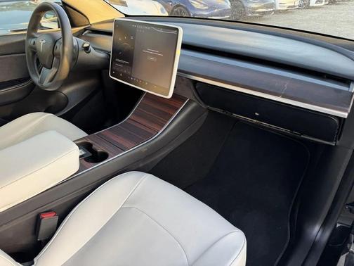 2020 Tesla Model Y Performance Dual Motor All-Wheel Drive