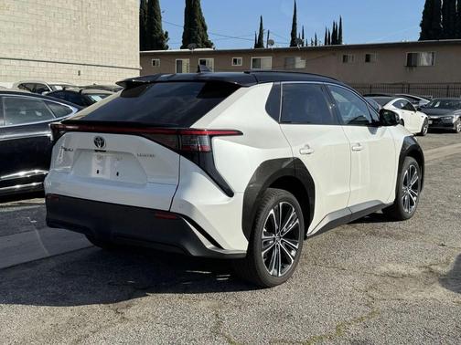 2023 Toyota bZ4X Limited
