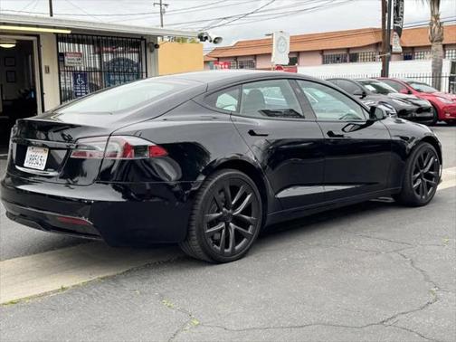 2022 Tesla Model S Base