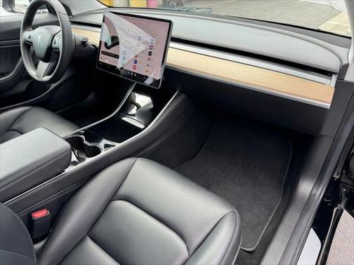 2019 Tesla Model 3 Standard Range
