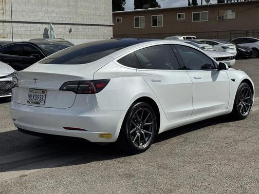 2019 Tesla Model 3 Standard Range Plus