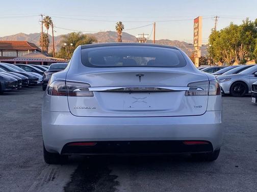 2017 Tesla Model S 75D