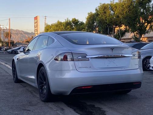 2017 Tesla Model S 75D
