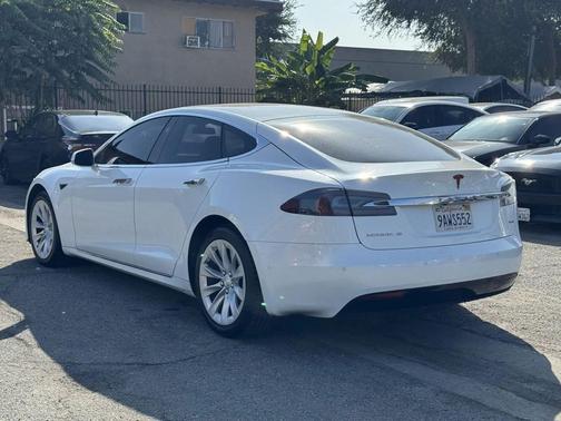 2018 Tesla Model S 75D