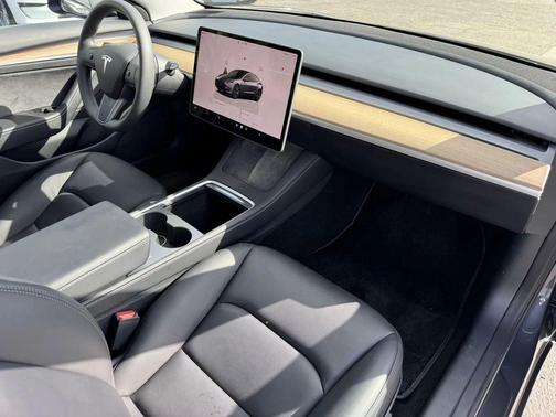 2023 Tesla Model 3 Standard Range
