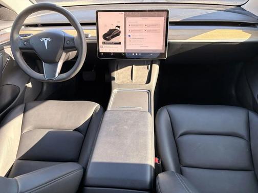 Solid Black 2022 Tesla Model 3 Standard Range