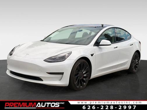 Pearl White Multi-Coat 2023 Tesla Model 3 Performance
