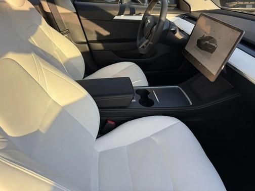 2022 Tesla Model 3 Standard Range