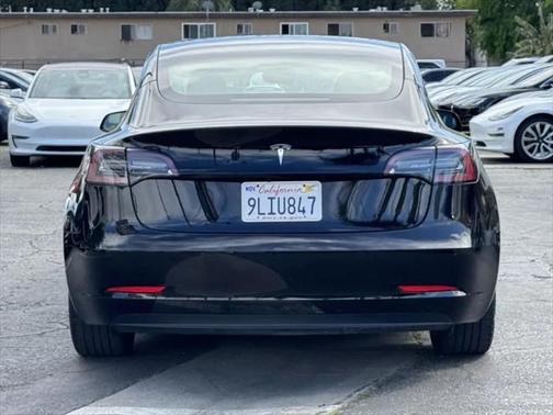2022 Tesla Model 3 Standard Range