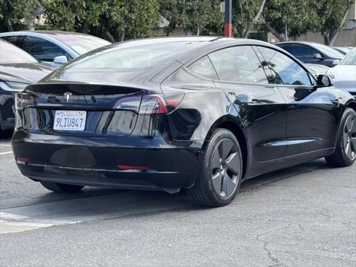 2022 Tesla Model 3 Standard Range