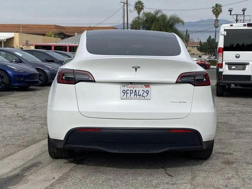 2023 Tesla Model Y Long Range Dual Motor All-Wheel Drive