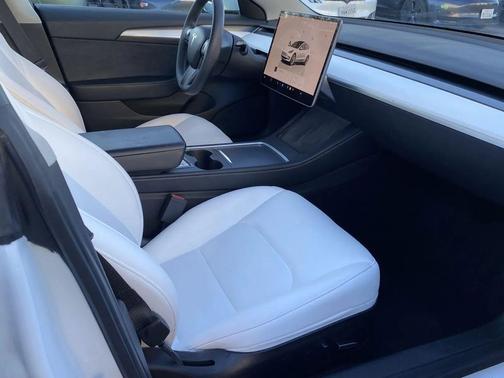 2022 Tesla Model 3 Standard Range