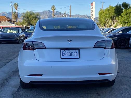 2022 Tesla Model 3 Standard Range
