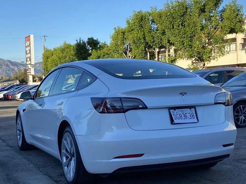 2022 Tesla Model 3 Standard Range