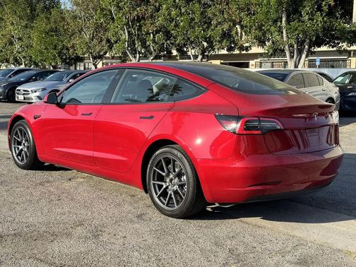 2022 Tesla Model 3 Standard Range