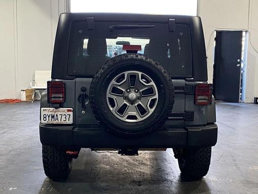 Anvil Clearcoat 2015 Jeep Wrangler Unlimited Sport