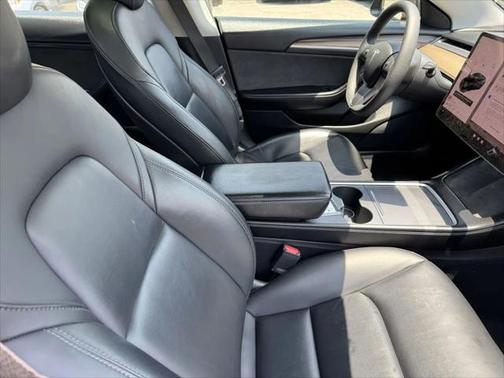 2022 Tesla Model 3 Standard Range