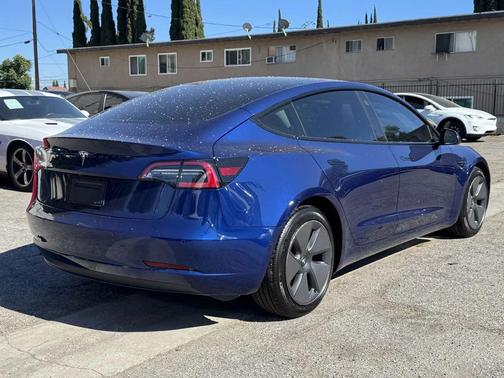 2022 Tesla Model 3 Standard Range