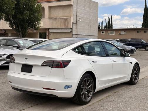 Pearl White Multi-Coat 2021 Tesla Model 3 Standard Range Plus