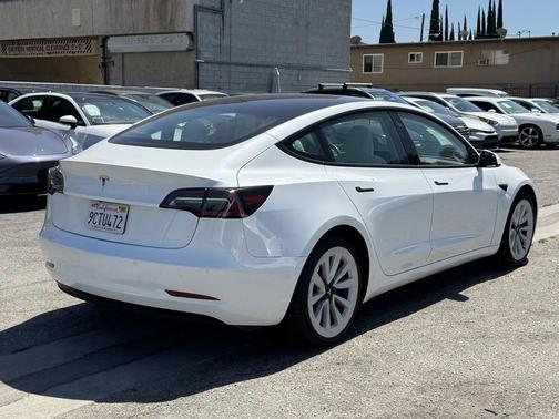 2022 Tesla Model 3 Standard Range