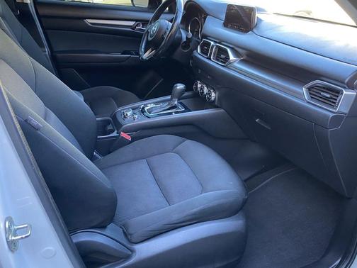 2018 Mazda CX-5 Sport