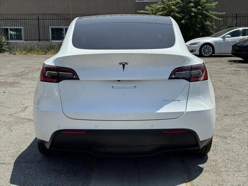 2021 Tesla Model Y Long Range Dual Motor All-Wheel Drive