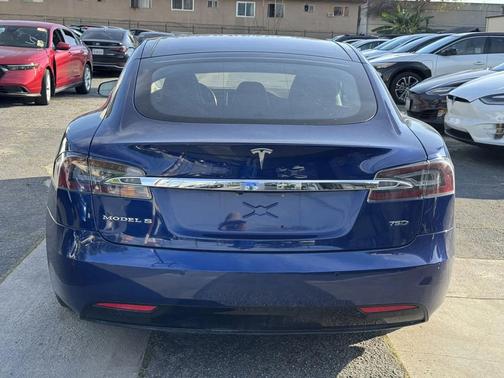 2016 Tesla Model S 75D