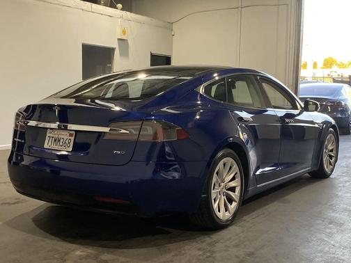 2016 Tesla Model S 75D