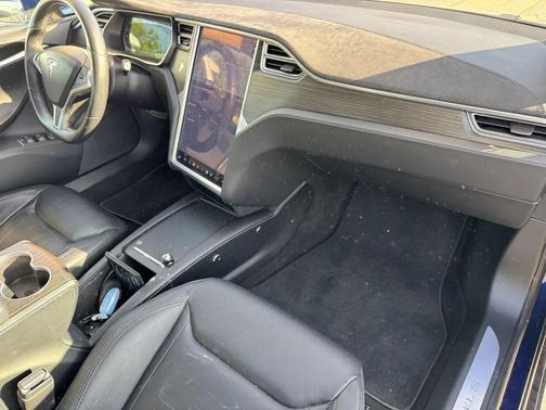 2016 Tesla Model S 75D