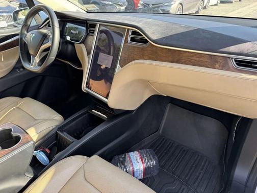 2016 Tesla Model X 75D