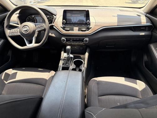 Gray Sky Pearl 2024 Nissan Altima 2.5 SV