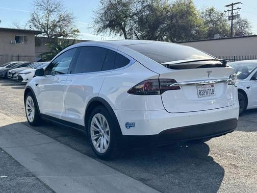 2020 Tesla Model X Long Range Plus Dual Motor All-Wheel Drive