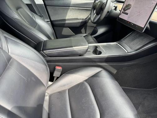 2021 Tesla Model Y Standard Range Rear-Wheel Drive