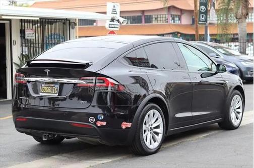 2016 Tesla Model X 90D