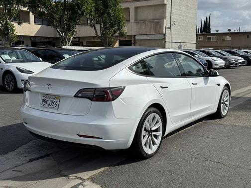 2022 Tesla Model 3 Standard Range