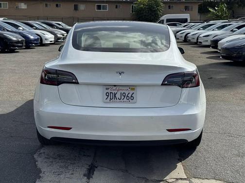 2022 Tesla Model 3 Standard Range