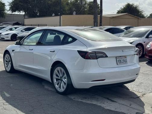 2022 Tesla Model 3 Standard Range