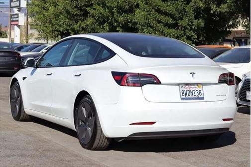 2021 Tesla Model 3 Standard Range Plus