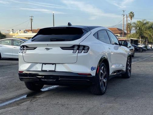 2021 Ford Mustang Mach-E Premium