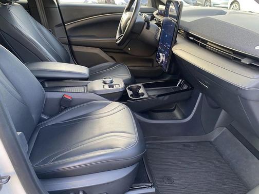 2021 Ford Mustang Mach-E Premium