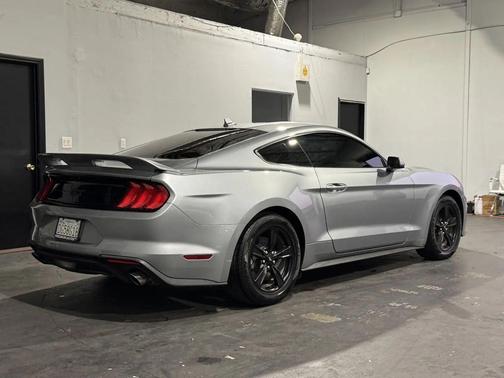 Iconic Silver Metallic 2022 Ford Mustang EcoBoost