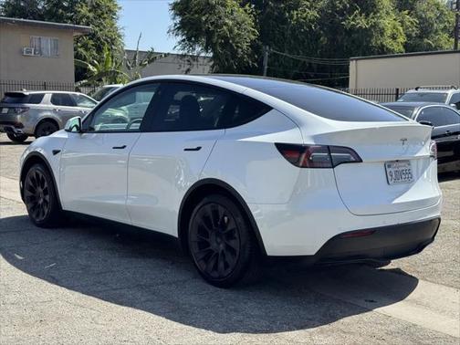 2021 Tesla Model Y Standard Range Rear-Wheel Drive