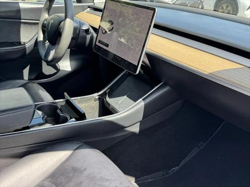 2021 Tesla Model Y Standard Range Rear-Wheel Drive