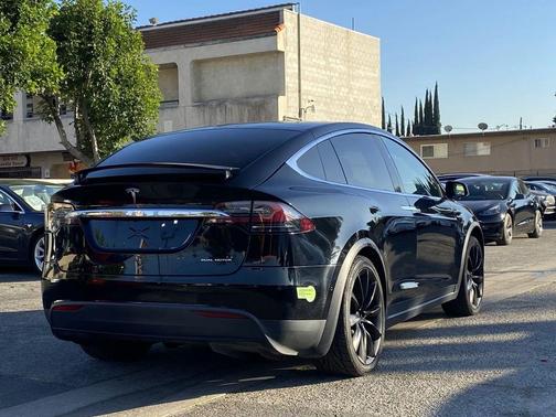 2019 Tesla Model X 
