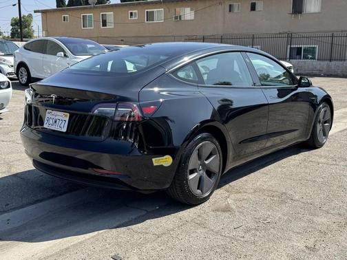 2022 Tesla Model 3 Standard Range