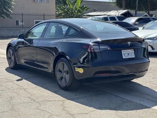 2022 Tesla Model 3 Standard Range