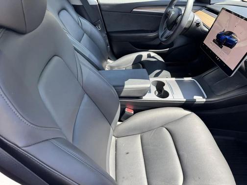 2022 Tesla Model 3 Standard Range